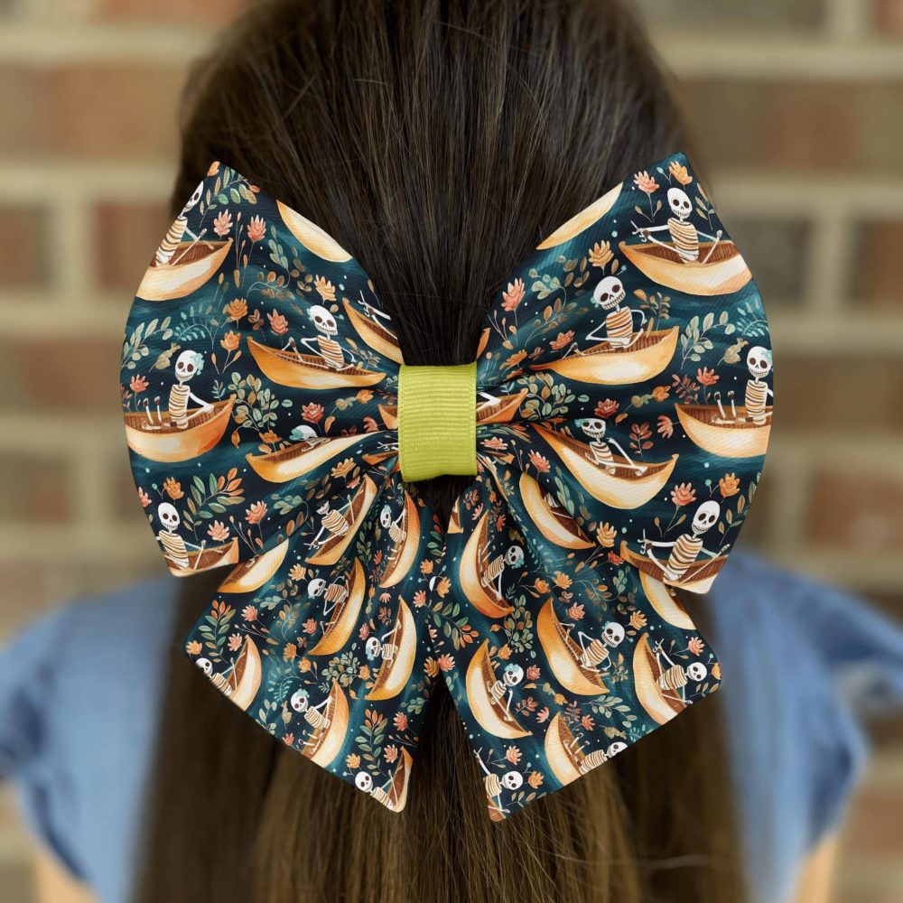 Hair bow with skeleton canoe pattern